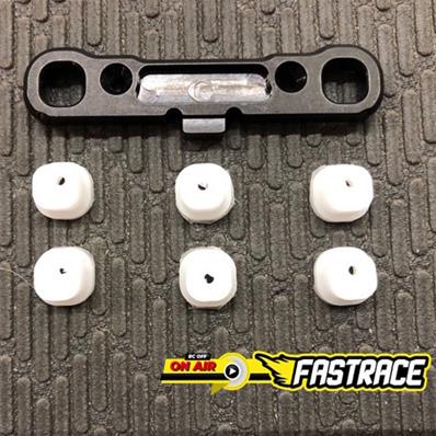 Cale de fixation de triangle AR (cale avant) avec inserts Derlin Sworkz 1/8e FASTRACE