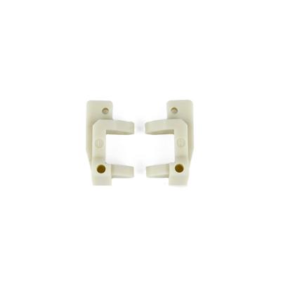 Etriers porte-fusées avants 30° blancs RC10 TRAM-ASSOCIATED