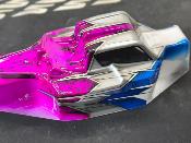 CARROSSERIE P2 BLEU/SILVER/VIOLET METAL PEINTE  pour XRAY XB8 2024/2025 - J-CONCEPTS