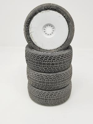 PNEUS FRONTIER EVO GOMME M4 MONTÉS SUR JANTES BLANCHES (4) - 5% D'USURES VP-PRO