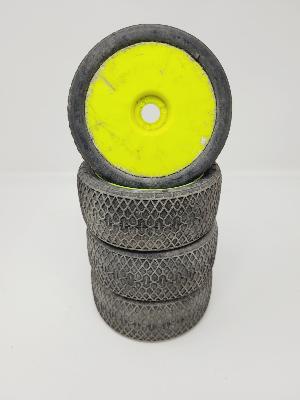 PNEUS DASH GOMME PURPLE MONTÉS SUR JANTES JAUNES (4) - 15% D'USURES 6-MIK