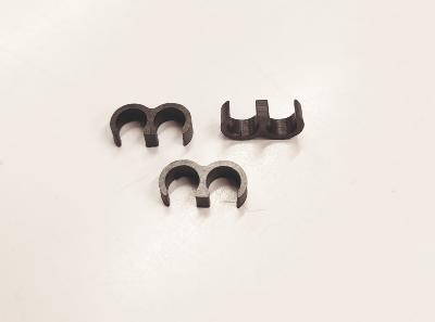 3 Cavaliers Carbone de fixation de durite (diam: 5.8 mm) - 2 durites LR PROD