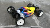 Carrosserie Non-peinte A2 pour Tekno EB410 2.0 avec 2 ailerons