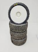 PNEUS SCRATCH GOMME 9/22 MONTÉS SUR JANTES BLANCHES (4) - 5% D'USURES 6-MIK