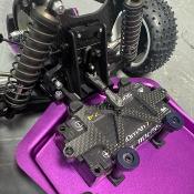 Kit de Fixation d'accu carbone et renfort pour C2W SCHUMACHER