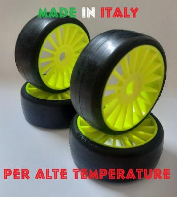 Pneus 1/8 GT SLICK (4pcs) pour HAUTE Température - choix de dureté SP RACING TEAM