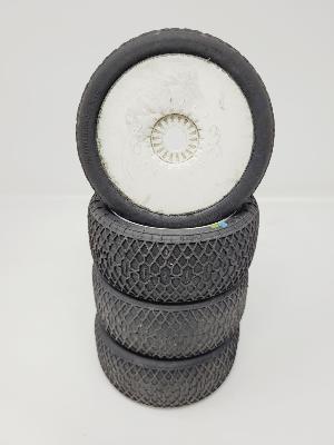 PNEUS DASH GOMME INTER MONTÉS SUR JANTES BLANCS (4) - 10% D'USURES 6-MIK