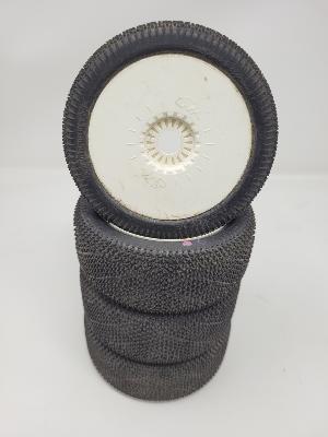 PNEUS MAGMA 2.0 GOMME XS MONTÉS SUR JANTES BLANCHES (4) - 5% D'USURES 6-MIK