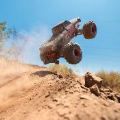 Monster 1/10 QUAKE 223S DSC 2WD RTR Brushless Monster Truck, Rouge ARRMA