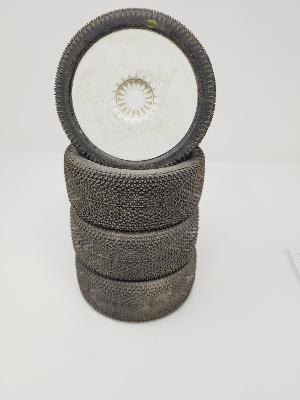 PNEUS MAGMA 2.0 GOMME 0/18 MONTÉS SUR JANTES BLANCHES (4) - 10% D'USURES 6-MIK