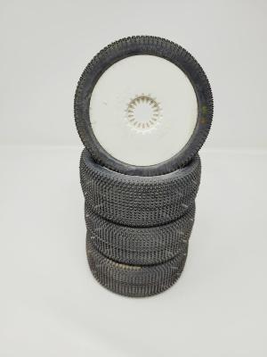 PNEUS SCRATCH GOMME 9/22 MONTÉS SUR JANTES BLANCHES (4) - 5% D'USURES 6-MIK